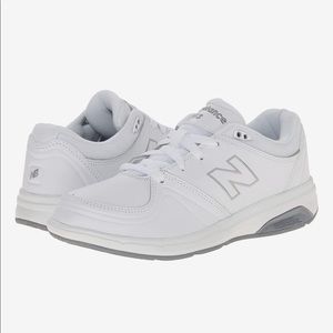 New Balance 813 Classic White Sneakers. Size 8.5 Narrow. Like new!!